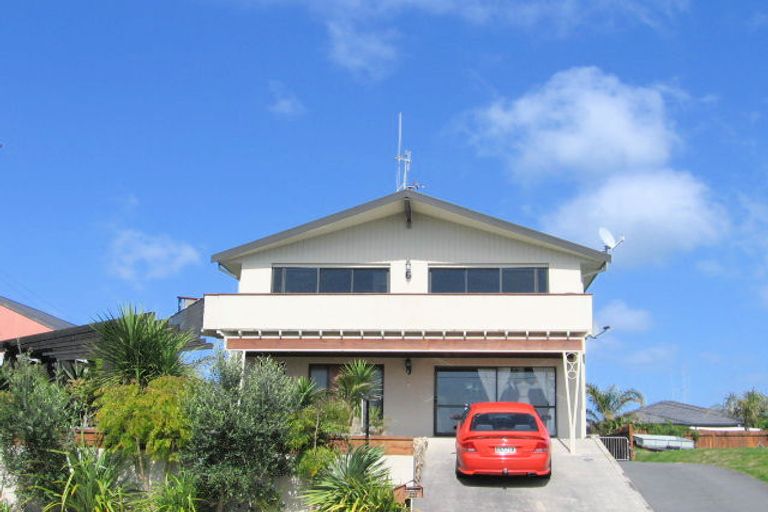 Photo of property in 982 Papamoa Beach Road, Papamoa Beach, Papamoa, 3118