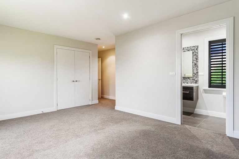 Photo of property in 62 Grace Hill Drive, Dairy Flat, Albany, 0792