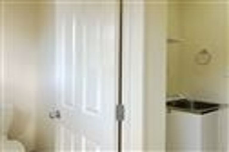 Photo of property in 39 Chesterfield Mews, Russley, Christchurch, 8042