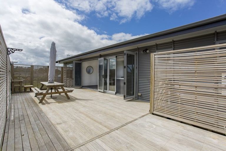 Photo of property in 24 Omana Avenue, Shelly Beach, Helensville, 0874