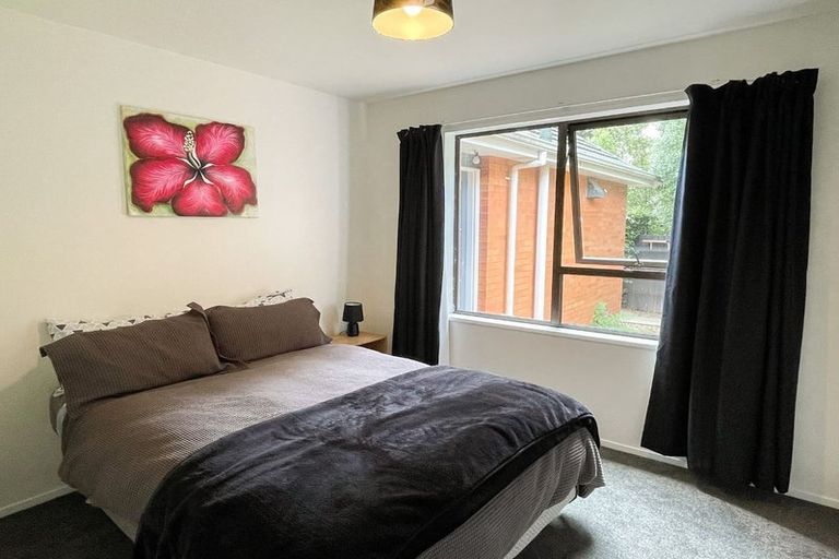 Photo of property in 7 Ostend Place, Avonhead, Christchurch, 8042