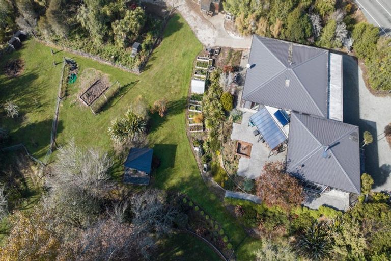 Photo of property in 1318 Motueka Valley Highway, Ngatimoti, Motueka, 7196