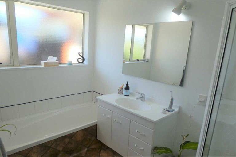 Photo of property in 1 Nina Lane, Somerfield, Christchurch, 8024