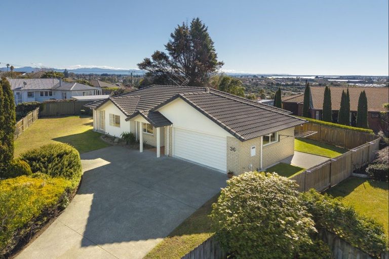 Photo of property in 36 Bell Common Close, Bethlehem, Tauranga, 3110