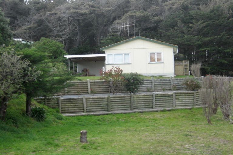 Photo of property in 150 Kahukura Avenue, Waitarere Beach, Levin, 5510