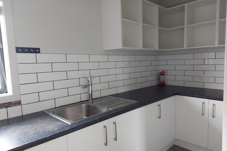 Photo of property in 10 Don Griffin Grove, Trentham, Upper Hutt, 5018