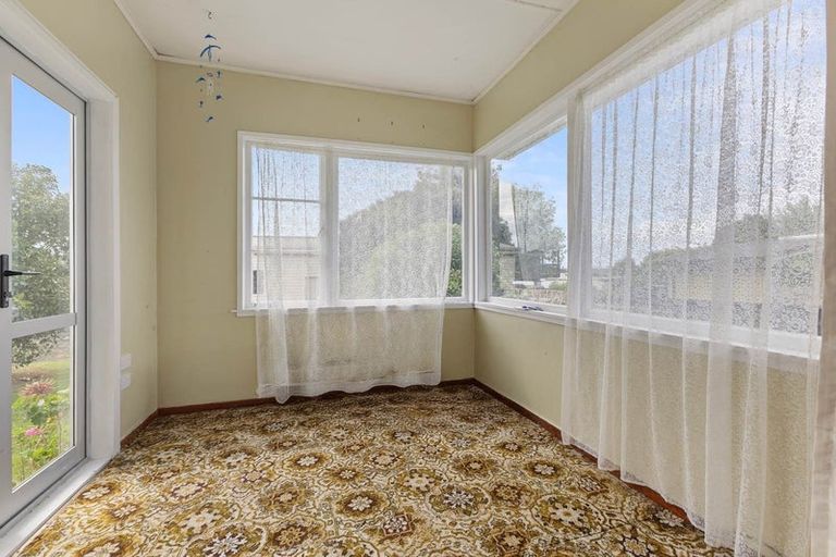 Photo of property in 19 Estuary Road, Weymouth, Auckland, 2103