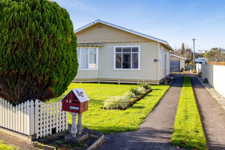 Photo of property in 46 Egmont Street, Hawera, 4610