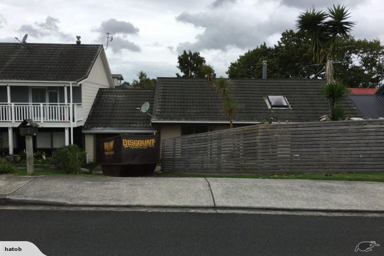 Photo of property in 2/15 Belle Vue Avenue, Northcote Point, Auckland, 0627