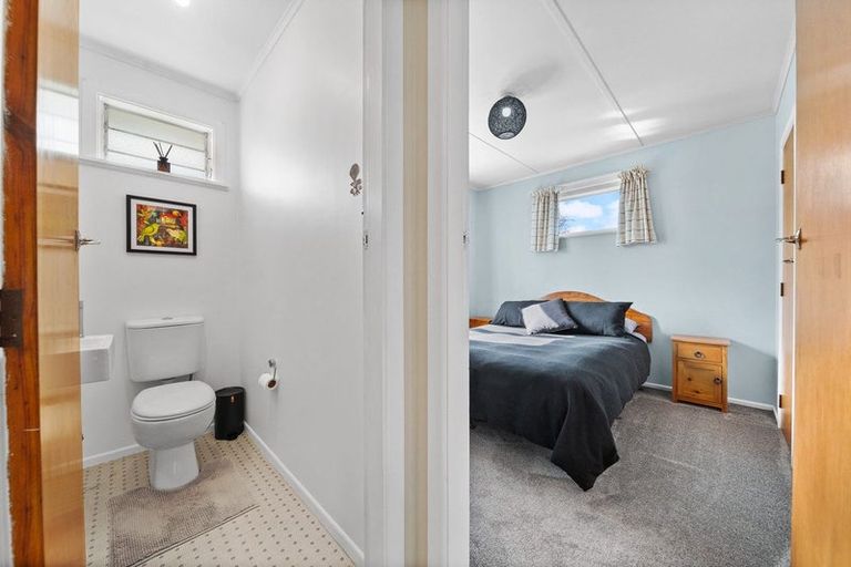 Photo of property in 26 Fergusson Street, Solway, Masterton, 5810