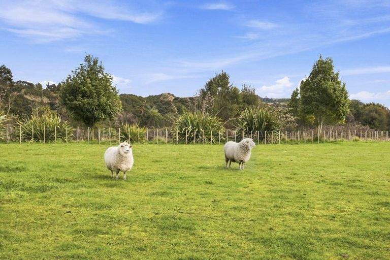 Photo of property in 1597 Turakina Valley Road, Marton, Whanganui, 4581