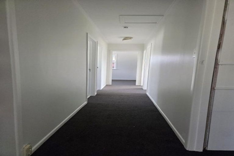 Photo of property in 24 Fairview Road, Western Heights, Rotorua, 3015