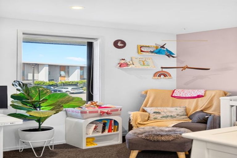 Photo of property in 41 Wallace Road, Hobsonville, Auckland, 0616