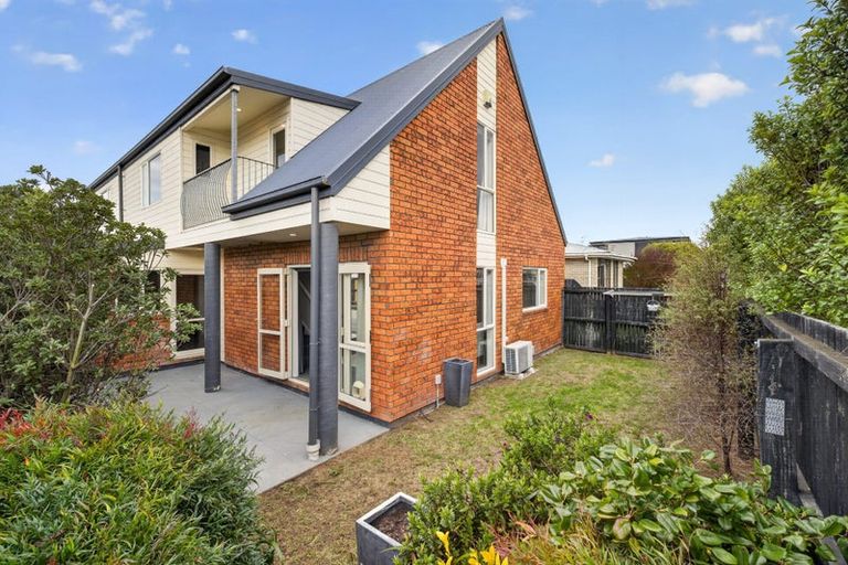 Photo of property in 76 Barbour Street, Waltham, Christchurch, 8011