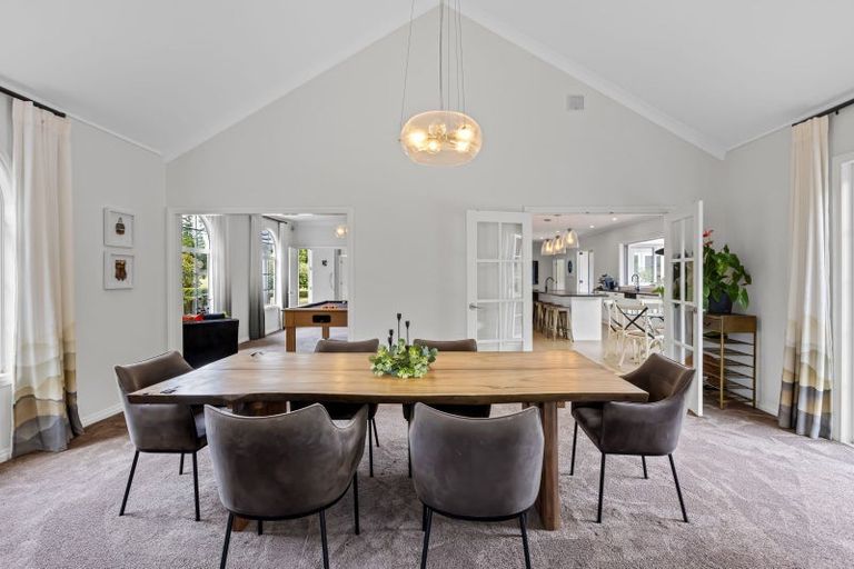 Photo of property in 45 Hardens Lane, Paremoremo, Auckland, 0632