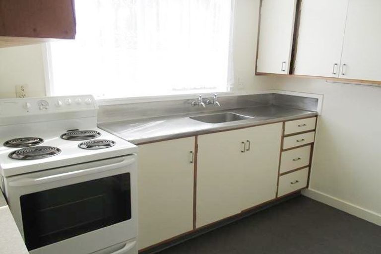 Photo of property in 1341 High Street, Taita, Lower Hutt, 5011