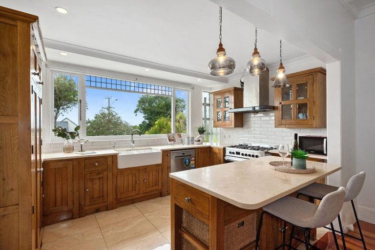 Photo of property in 1/317 Lake Road, Hauraki, Auckland, 0622