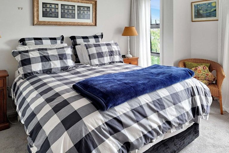 Photo of property in 19 Glen Evans Crescent, Fairfield, Lower Hutt, 5011