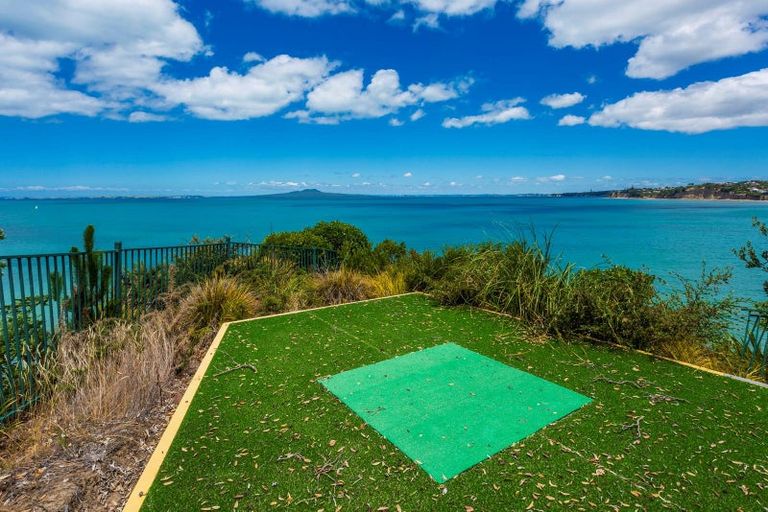 Photo of property in 62 Sharon Road, Waiake, Auckland, 0630