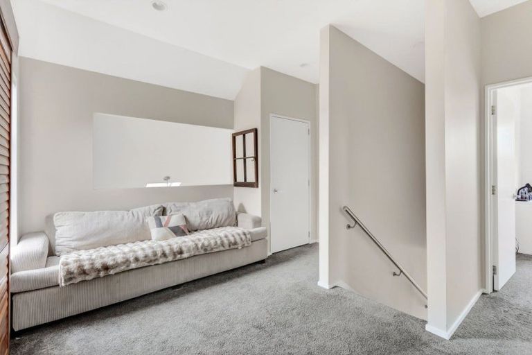 Photo of property in 29a Clare Street, Cambridge, 3434