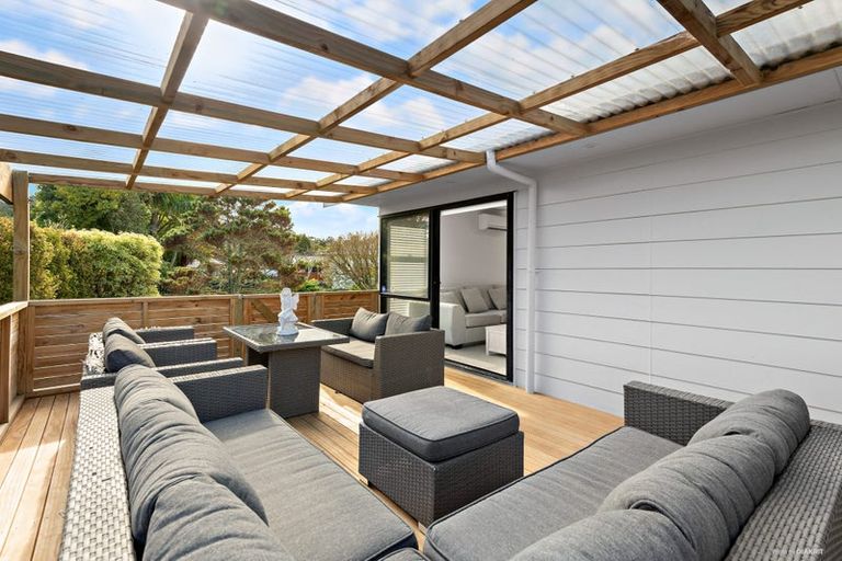 Photo of property in 7 Redlands Grove, Swanson, Auckland, 0612