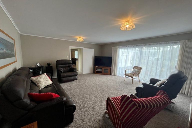 Photo of property in 335 Tukapa Street, Hurdon, New Plymouth, 4310