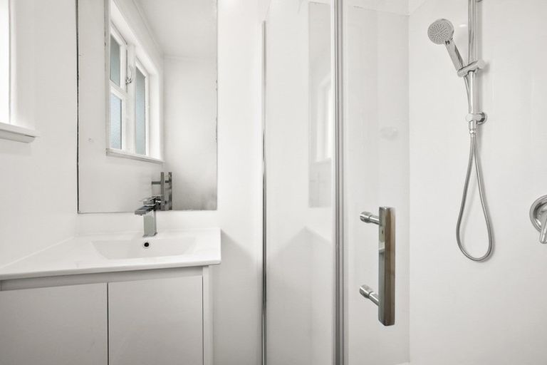 Photo of property in 30 Yeats Crescent, Fairfield, Hamilton, 3214