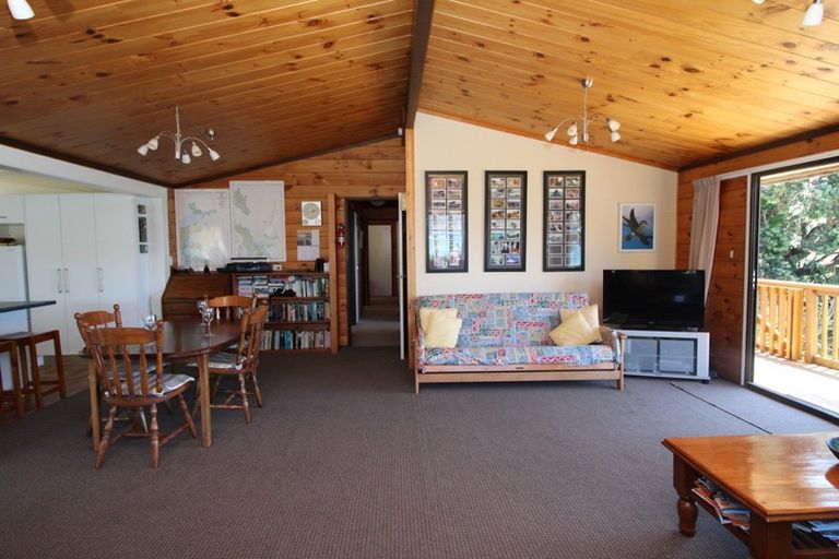 Photo of property in 77 Bluff Road, Kuaotunu West, Whitianga, 3592