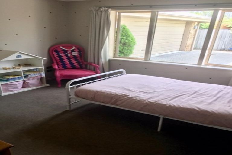 Photo of property in 12a Dover Road, St Andrews, Hamilton, 3200