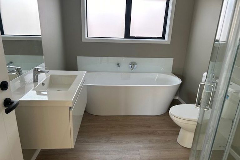 Photo of property in 4 Rotoiti Place, Paraparaumu, 5032