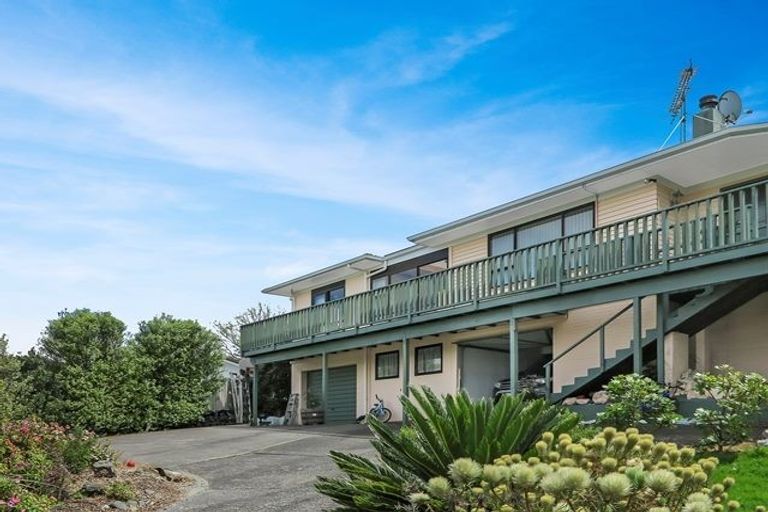 Photo of property in 39 Chatsworth Crescent, Pakuranga Heights, Auckland, 2010