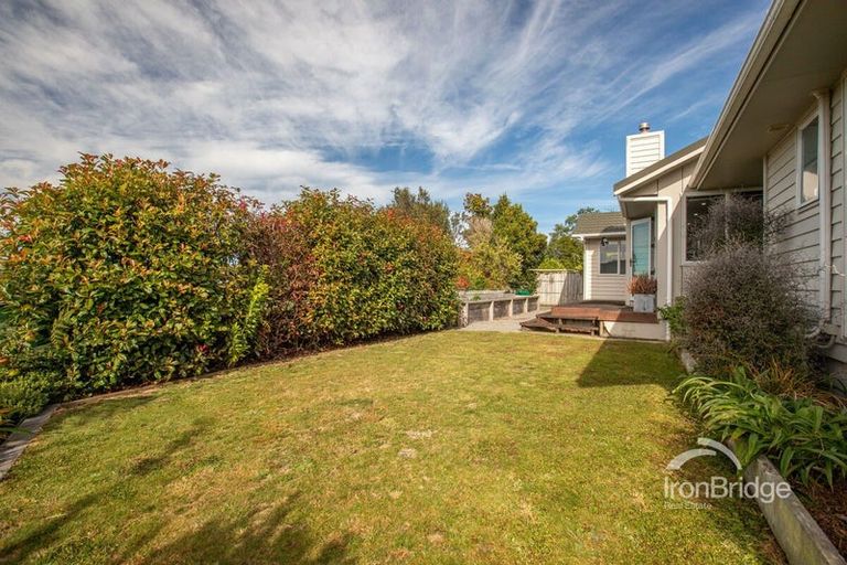 Photo of property in 31 Mcewen Crescent, Riverstone Terraces, Upper Hutt, 5018