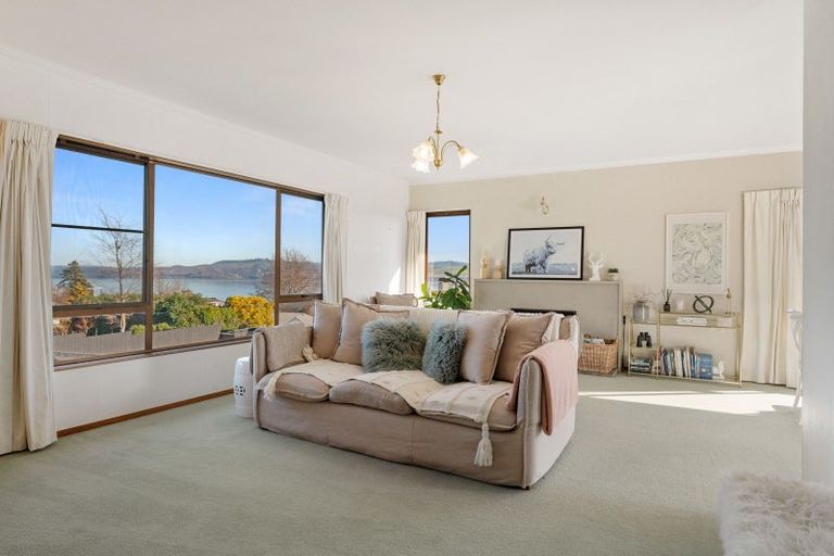 Photo of property in 1/81 Shepherd Road, Waipahihi, Taupo, 3330