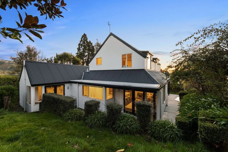 Photo of property in 2/118 Centaurus Road, Huntsbury, Christchurch, 8022