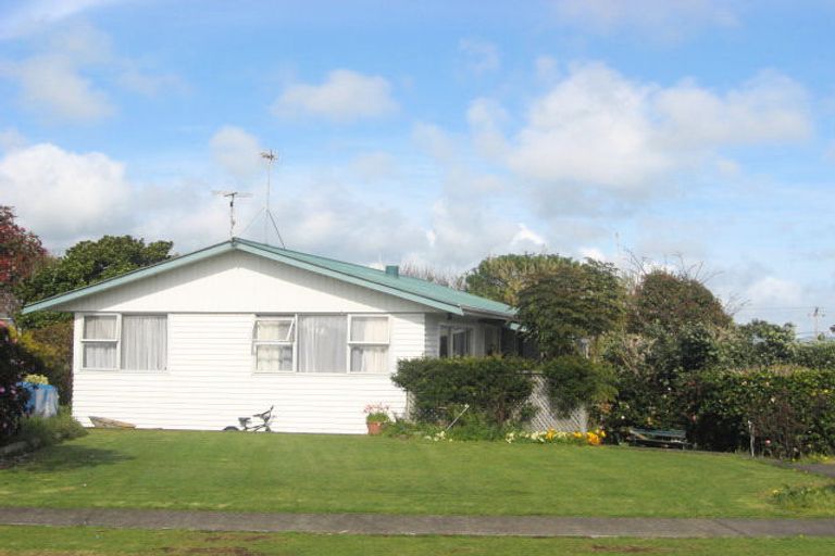 Photo of property in 10 Newbury Place, Waitara, 4320