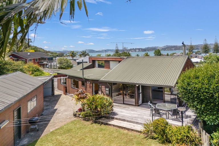 Photo of property in 28 Centennial Drive, Whitianga, 3510
