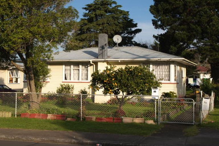 Photo of property in 48 Blake Road, Mangere East, Auckland, 2024
