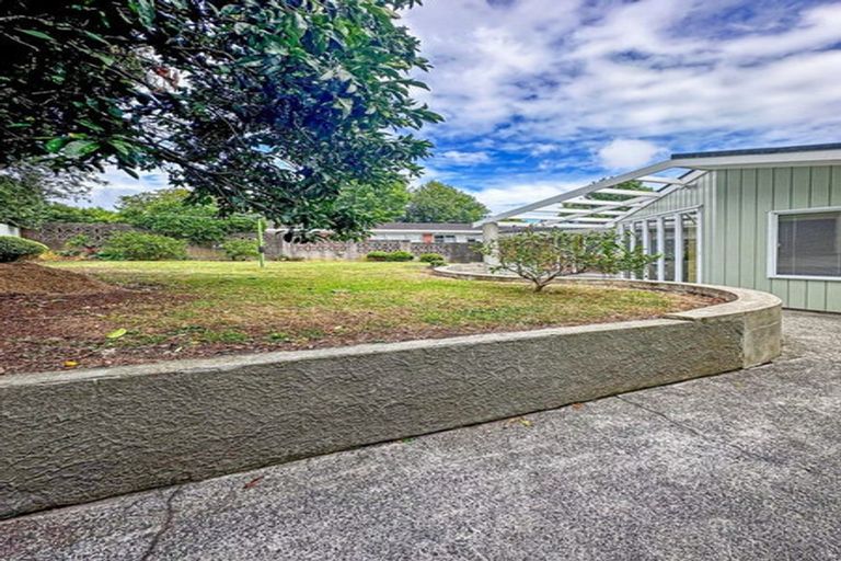 Photo of property in 3 Frank Place, Hillpark, Auckland, 2102