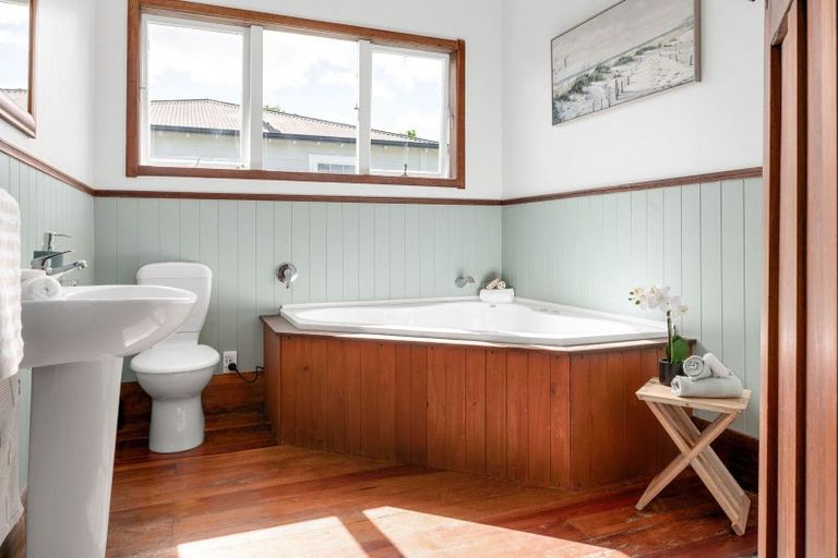 Photo of property in 21 Makomako Street, Frankton, Hamilton, 3204