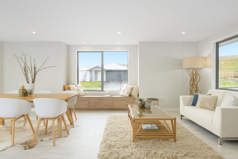 Photo of property in 128 Whakaturou Crescent, Pyes Pa, Tauranga, 3112