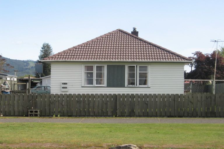 Photo of property in 21 Wallace Crescent, Glenholme, Rotorua, 3010