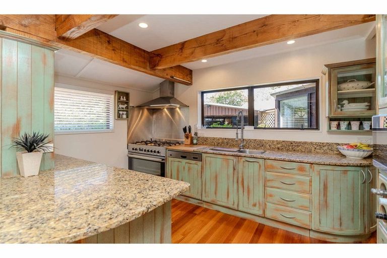 Photo of property in 17 Kendall Road, Kerikeri, 0230