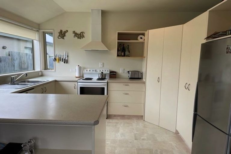 Photo of property in 17 Perrow Street, Wanaka, 9305