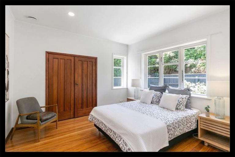 Photo of property in 118 Cashmere Avenue, Khandallah, Wellington, 6035