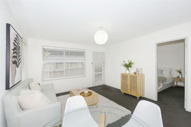 Photo of property in 2/153 Clarence Street, Riccarton, Christchurch, 8011