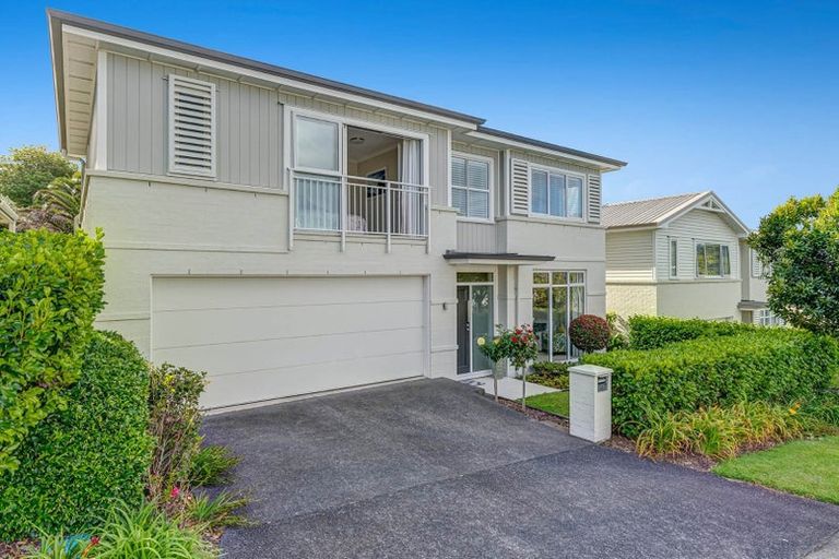 Photo of property in 61 Panorama Heights, Orewa, 0931