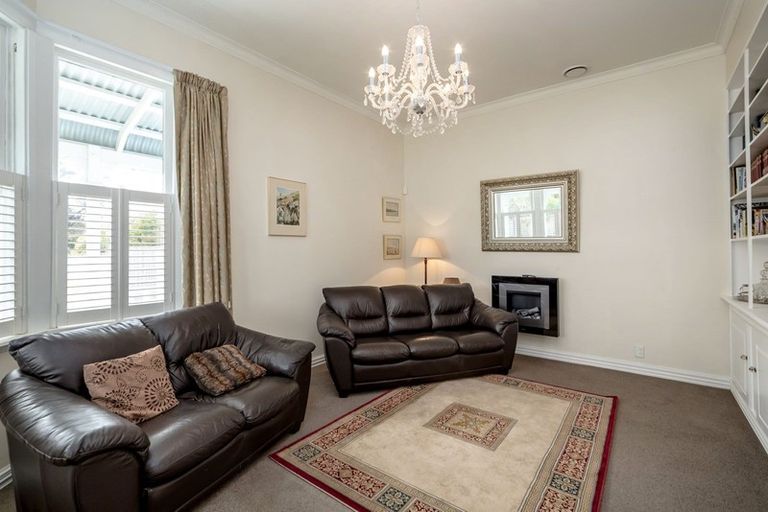 Photo of property in 32a Esther Street, Martinborough, 5711