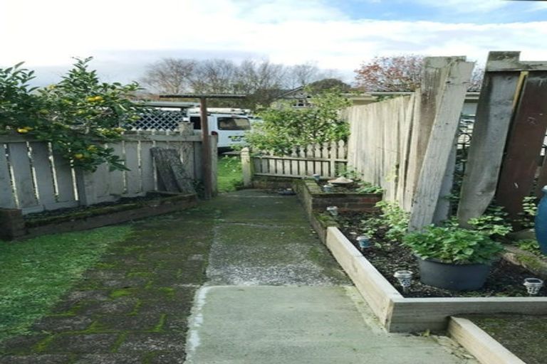 Photo of property in 37j Pharazyn Street, Melling, Lower Hutt, 5010