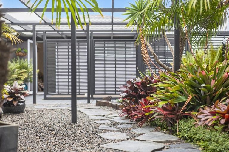 Photo of property in 1/12 Bannings Way, Hobsonville, Auckland, 0618