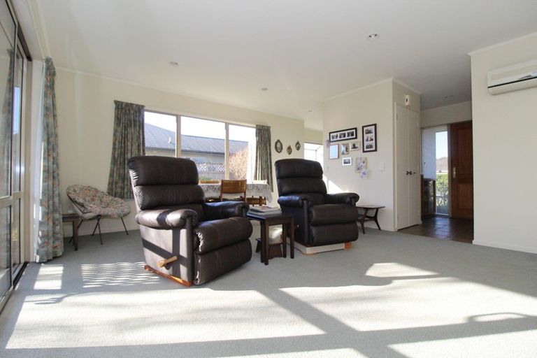 Photo of property in 14a Innes Street, Waimate, 7924